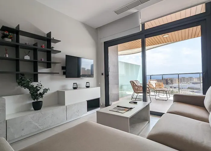 Sunset Waves Sun & * بينايدورم